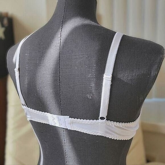 Triumph white floral lace underwire lined unpadded bra 38C - Picture 3 of 16